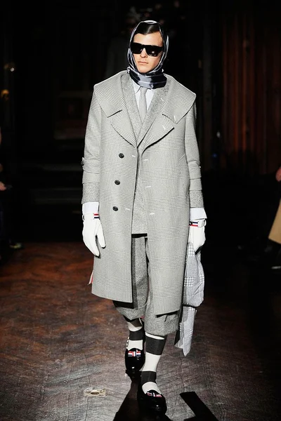 Look 26